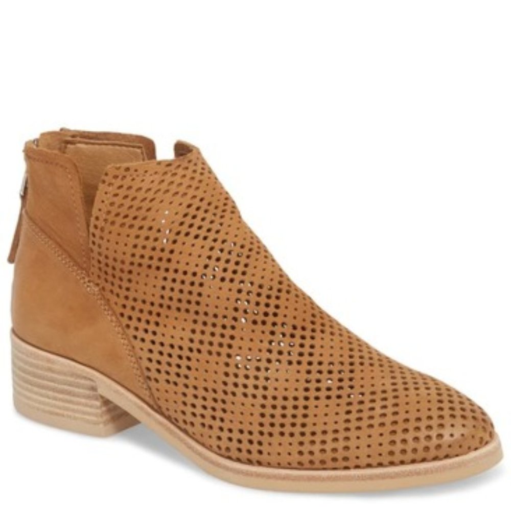 Dolce Vita Tommi Perforated Bootie TAN NUBUCK